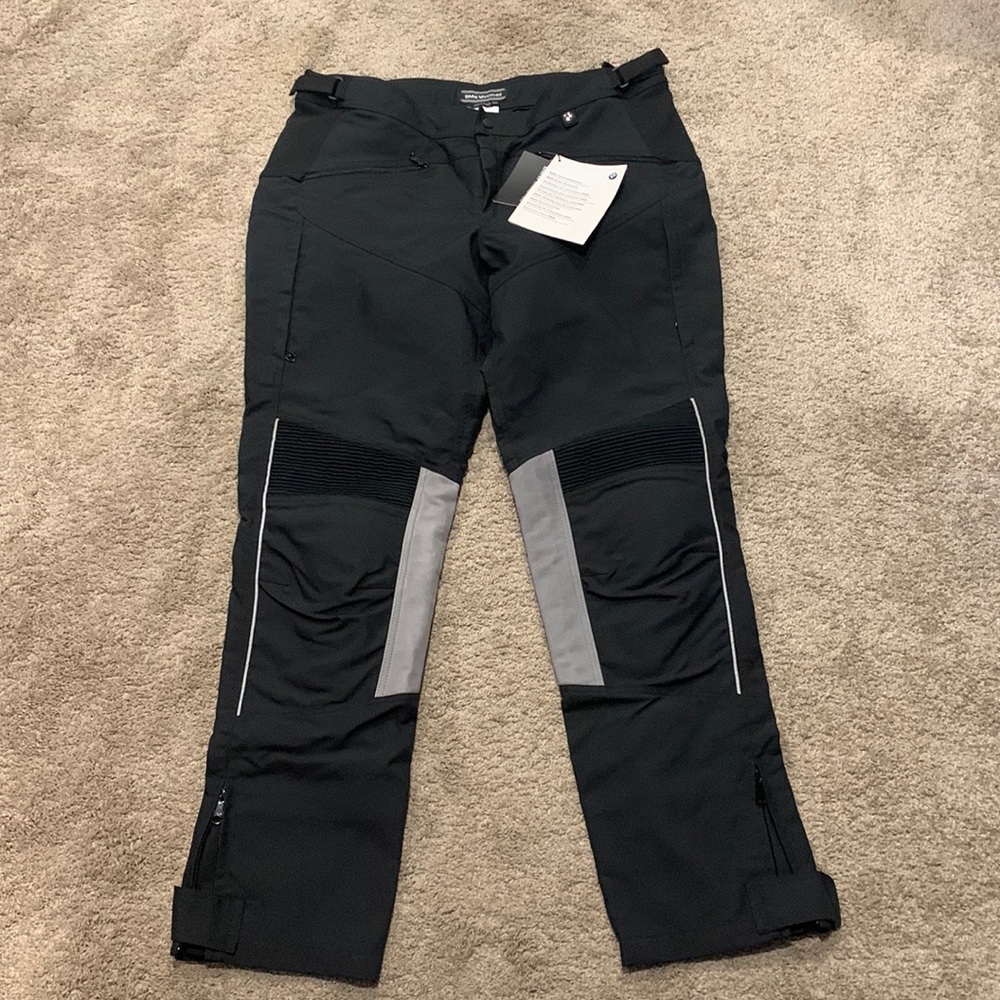 BMW Santiago Motorrad Pants NWT Mens Size: 41-42 Motorcycle Riding Gear.